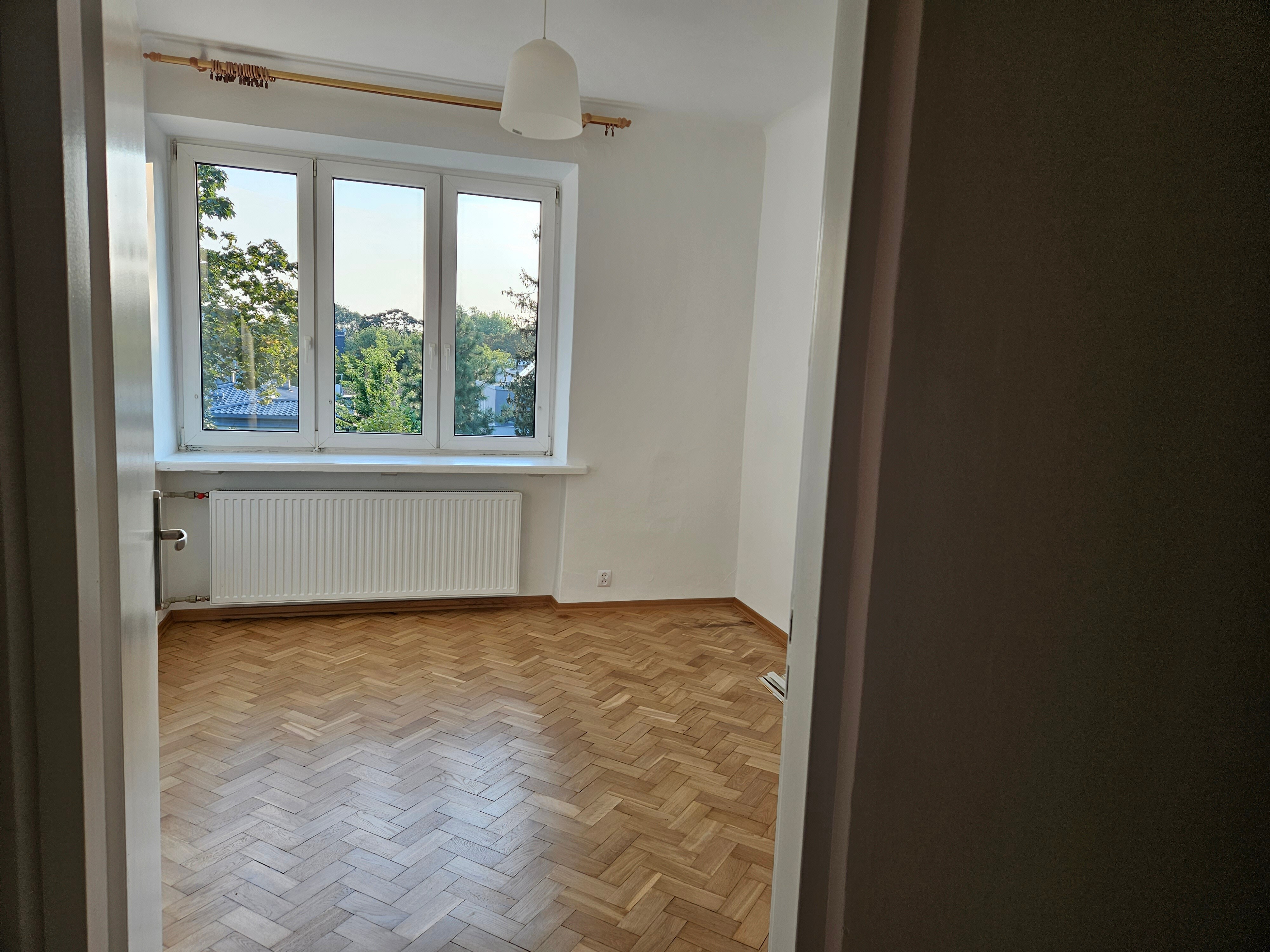 4 pokoje na Żoliborzu - Adama Mickiewicza 4 pokoje na Żoliborzu - Adama Mickiewicza